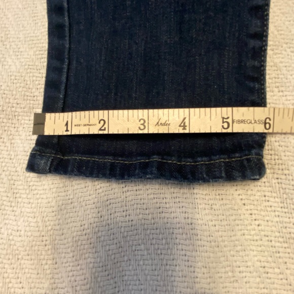 Levi’s Mid Rise Skinny - Picture 5 of 5